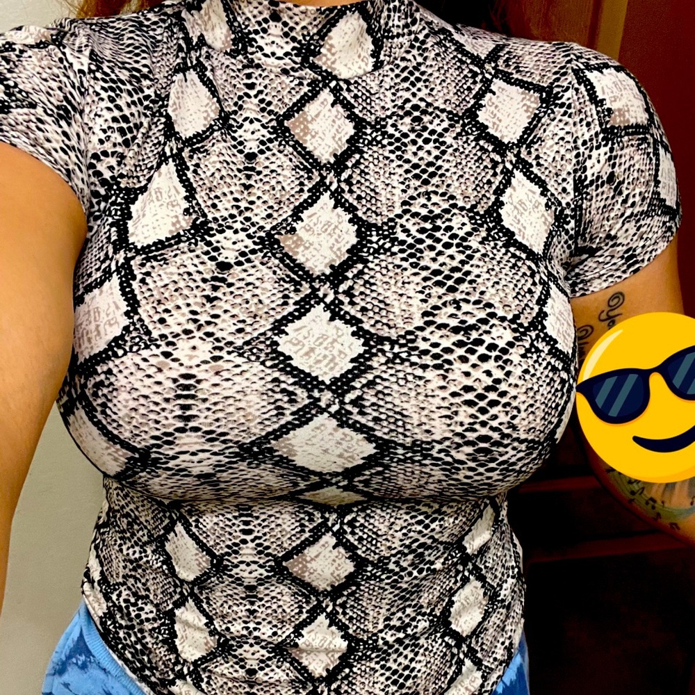 Medium snake Blouse